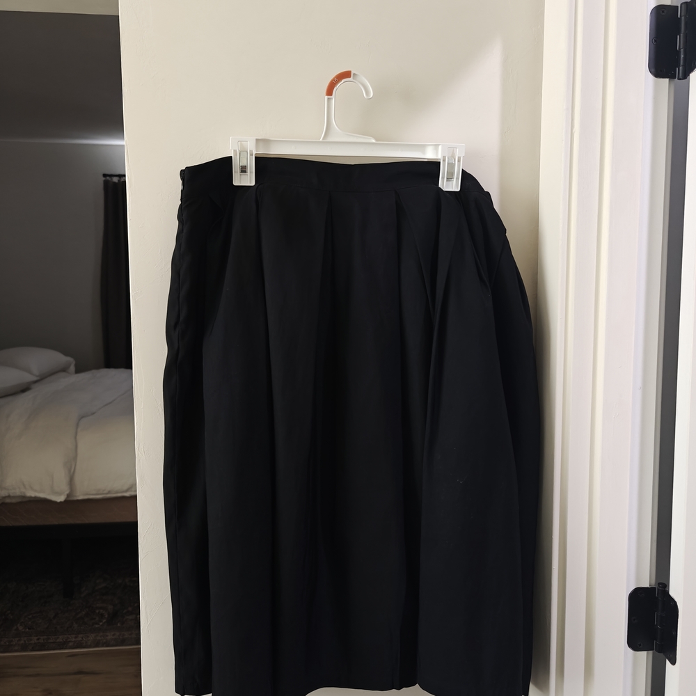 Elegant Black Skirt
